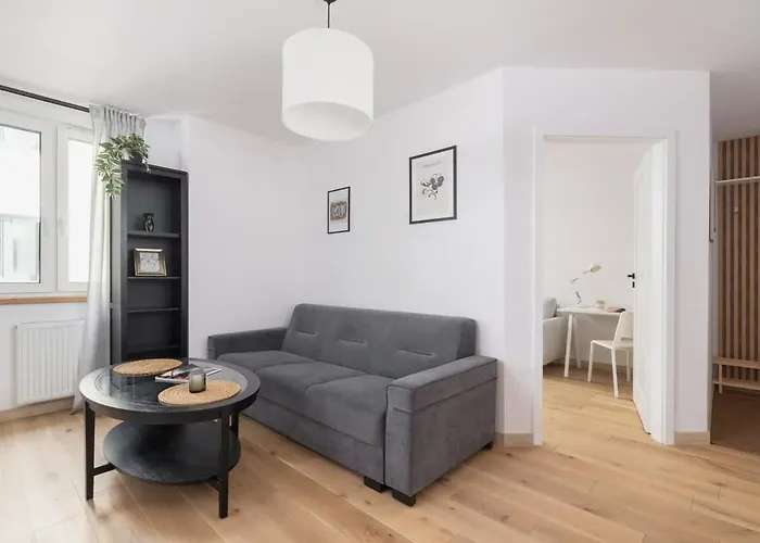 Bright Apartment In The Centre Of Katowice By Noclegi Renters